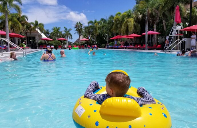 Family Recreational Pools & Spas-SoFlo Pool and Spa Builders of Port St. Lucie